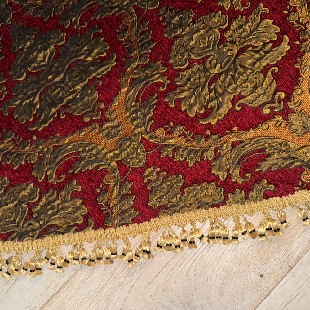 Croscill Imperial Empress Brocade Red Gold Valance tassels 40”X31” Ascot New - Picture 5 of 6